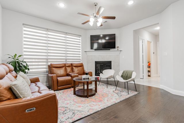 4300 Del Rey Avenue, Mckinney, TX 75070