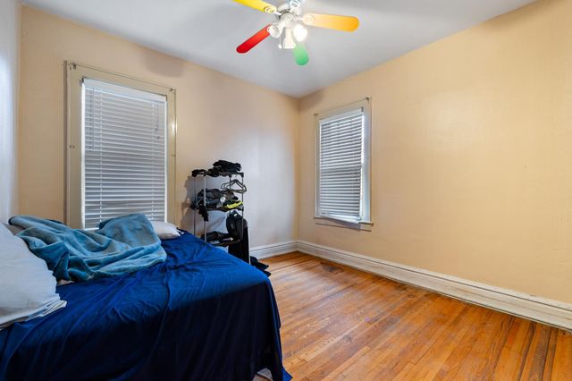 514 9th Avenue, Huntington, WV 25701