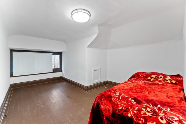 514 9th Avenue, Huntington, WV 25701