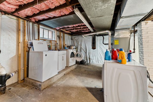 514 9th Avenue, Huntington, WV 25701