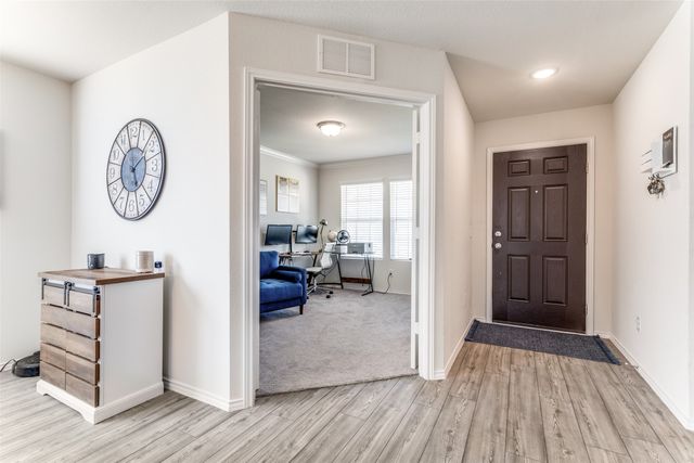 1044 Knightly Lane, Haslet, TX 76052