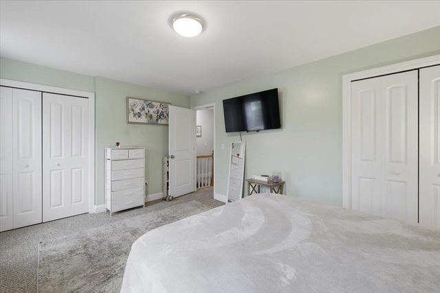 60 Pine Street, Rochester, NH 03867