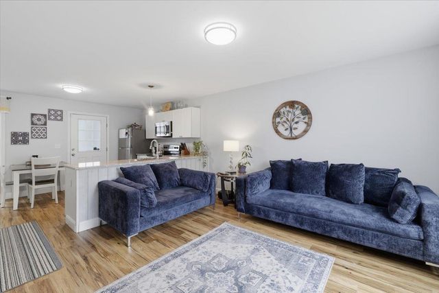 60 Pine Street, Rochester, NH 03867