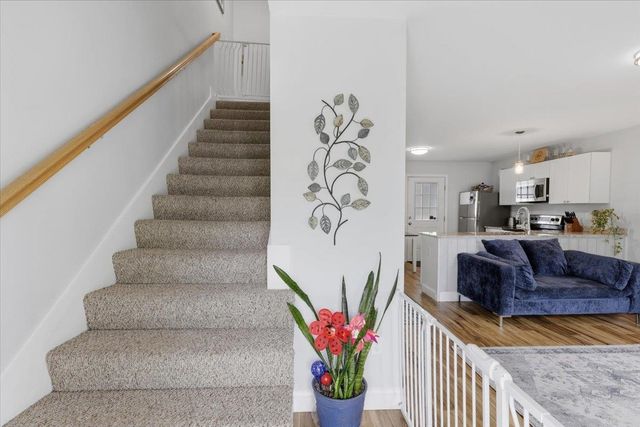 60 Pine Street, Rochester, NH 03867