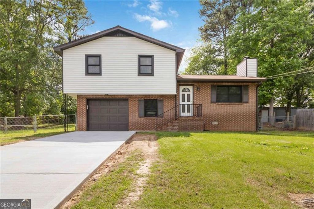 2469 SILVER KING Drive, Grayson, GA 30017