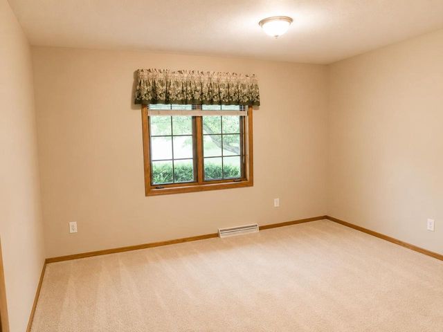 W2489 CLOVER DOWNS COURT, Appleton, WI 54915