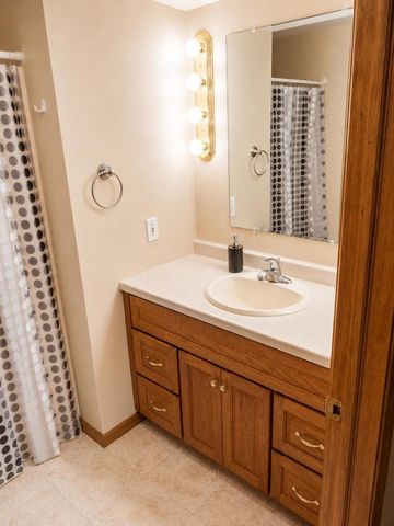 W2489 CLOVER DOWNS COURT, Appleton, WI 54915