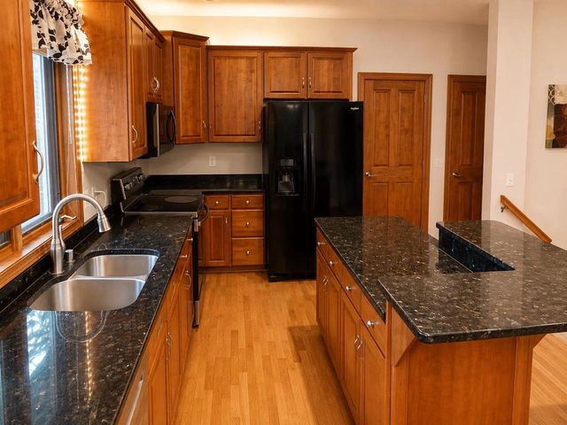W2489 CLOVER DOWNS COURT, Appleton, WI 54915