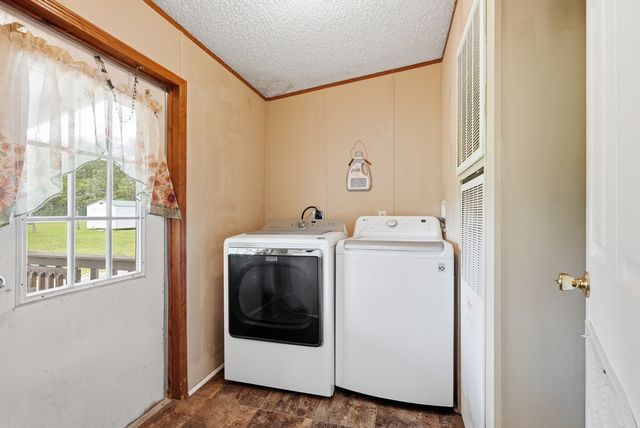 939 W Thomas Allen Rd, Cookeville, TN 38501