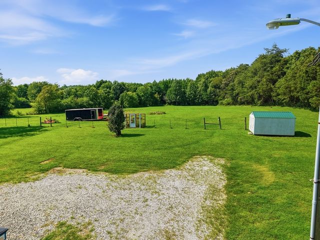 939 W Thomas Allen Rd, Cookeville, TN 38501