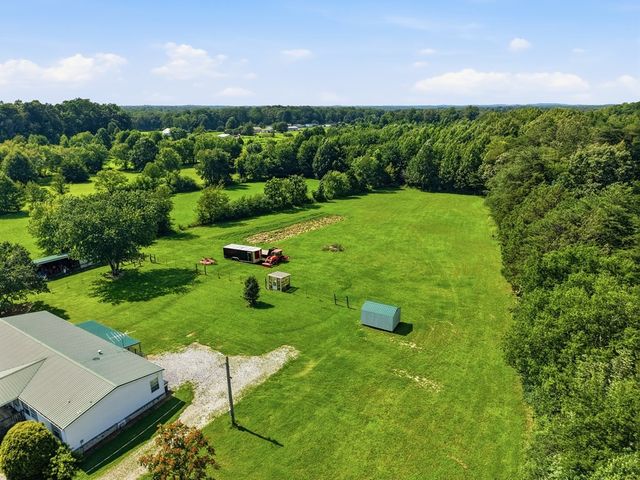 939 W Thomas Allen Rd, Cookeville, TN 38501