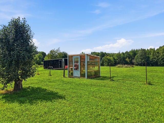 939 W Thomas Allen Rd, Cookeville, TN 38501