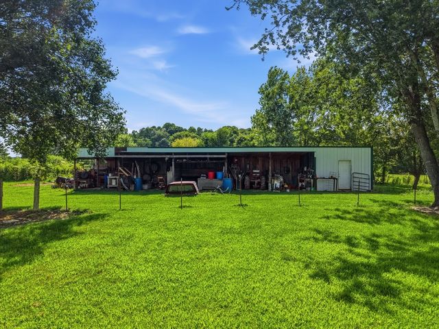 939 W Thomas Allen Rd, Cookeville, TN 38501