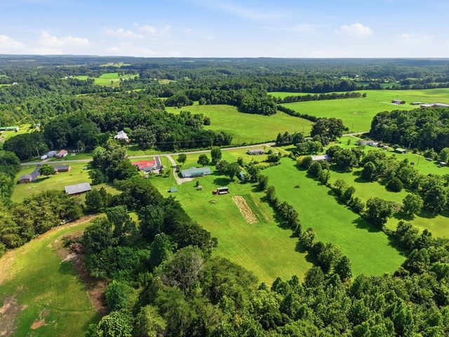 939 W Thomas Allen Rd, Cookeville, TN 38501