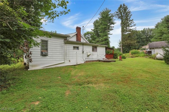 60563 Wintergreen, Senecaville, OH 43780