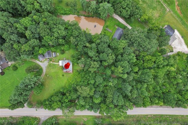 60563 Wintergreen, Senecaville, OH 43780