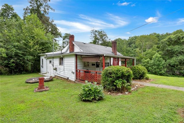 60563 Wintergreen, Senecaville, OH 43780