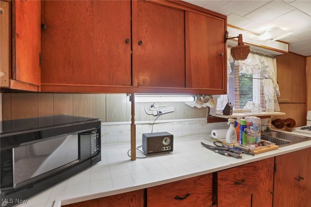 60563 Wintergreen, Senecaville, OH 43780