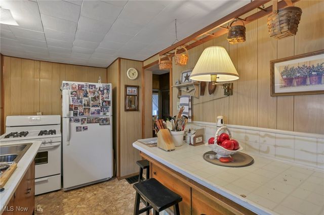 60563 Wintergreen, Senecaville, OH 43780