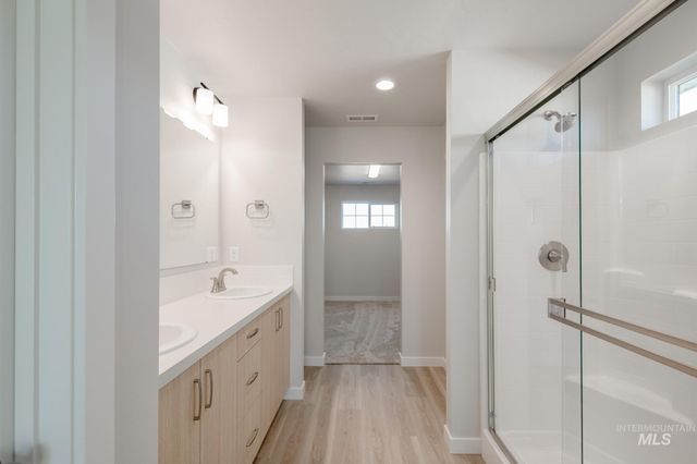 1651 Woods Bog Ave, Middleton, ID 83644