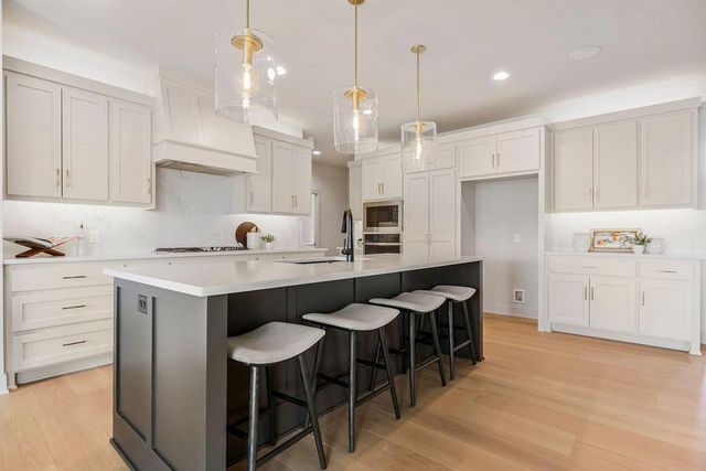 16767 S Fellows Street, Olathe, KS 66062