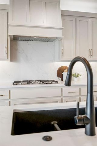 16767 S Fellows Street, Olathe, KS 66062