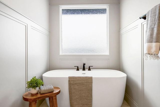 16767 S Fellows Street, Olathe, KS 66062