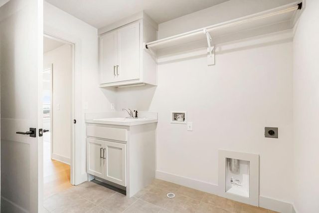 16767 S Fellows Street, Olathe, KS 66062