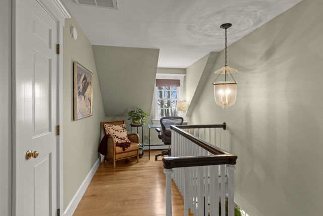 8 Old Seabury Road, York, ME 03909