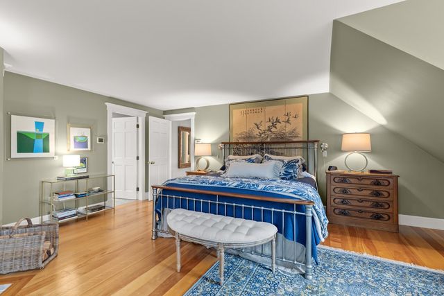 8 Old Seabury Road, York, ME 03909