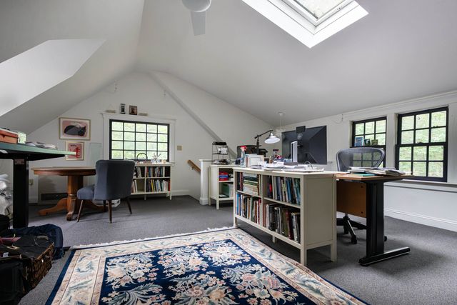 8 Old Seabury Road, York, ME 03909