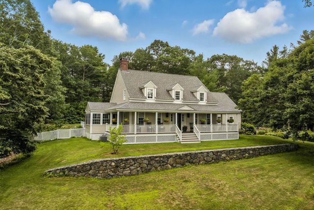 8 Old Seabury Road, York, ME 03909