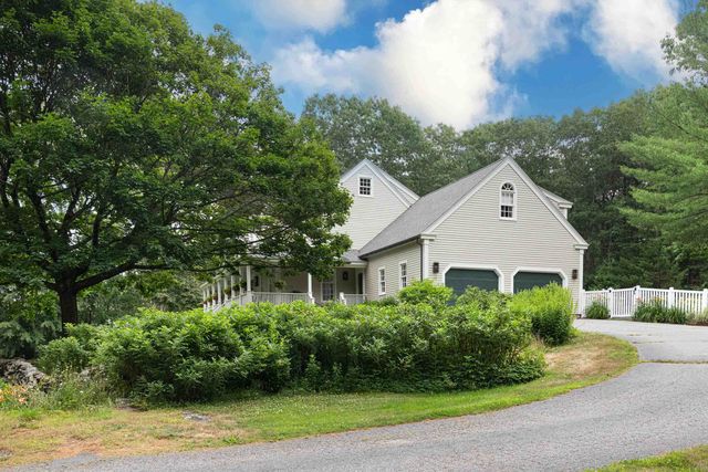 8 Old Seabury Road, York, ME 03909
