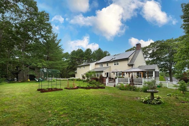 8 Old Seabury Road, York, ME 03909