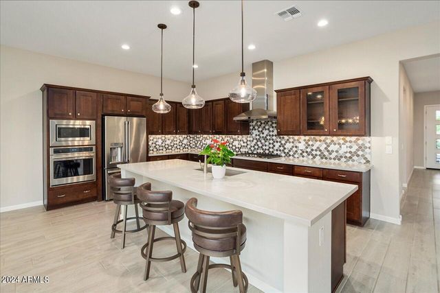 3273 PROSPECTOR Way, Wickenburg, AZ 85390