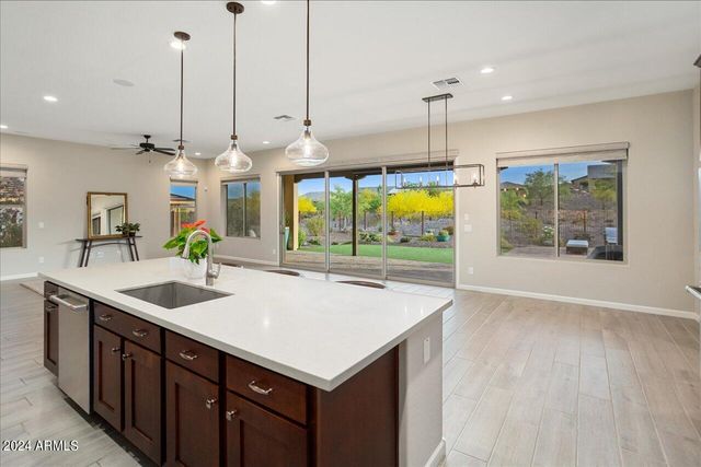 3273 PROSPECTOR Way, Wickenburg, AZ 85390