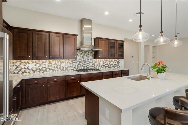 3273 PROSPECTOR Way, Wickenburg, AZ 85390