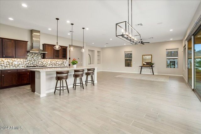 3273 PROSPECTOR Way, Wickenburg, AZ 85390