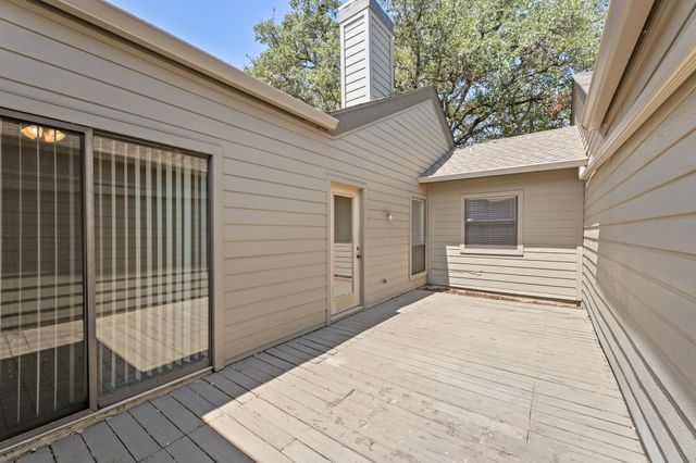 5737 N Scout Island CIR, Austin, TX 78731
