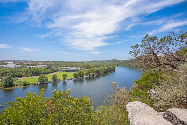 5737 N Scout Island CIR, Austin, TX 78731
