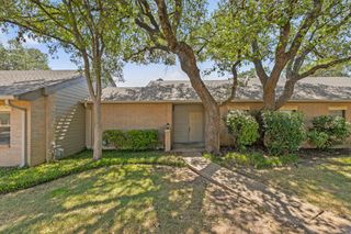 5737 N Scout Island CIR, Austin, TX 78731