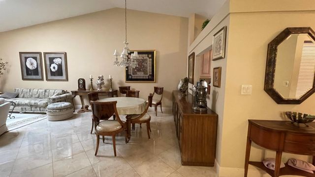 6165 Sunny Pointe Circle, Delray Beach, FL 33484