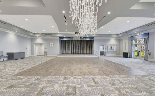 6165 Sunny Pointe Circle, Delray Beach, FL 33484