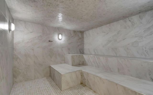 6165 Sunny Pointe Circle, Delray Beach, FL 33484