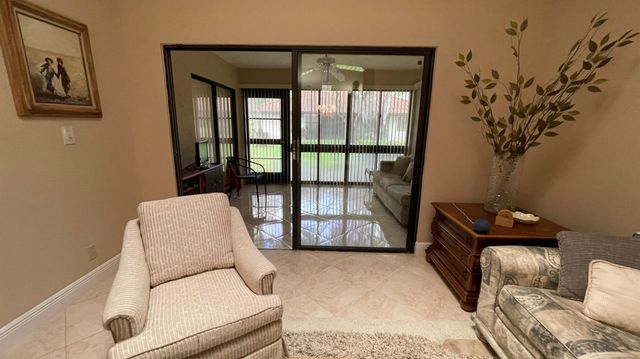 6165 Sunny Pointe Circle, Delray Beach, FL 33484