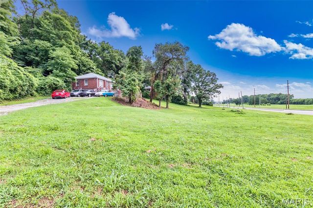 9705 Riverview Drive, St Louis, MO 63137
