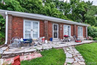 9705 Riverview Drive, St Louis, MO 63137