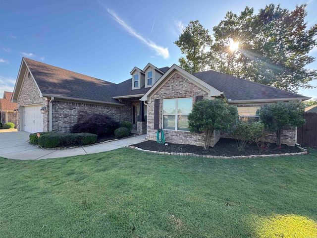 3018 DAPPLE GRAY, Benton, AR 72015