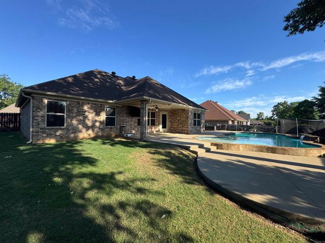 3018 DAPPLE GRAY, Benton, AR 72015