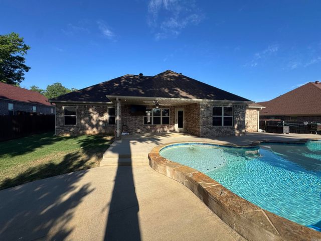 3018 DAPPLE GRAY, Benton, AR 72015